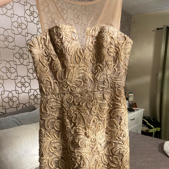 Gold dress - Picture 1 of 1
